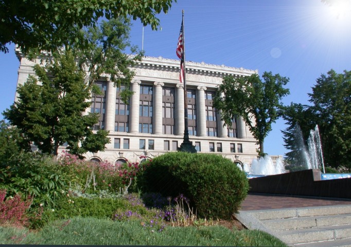 Sunny day Duluth St. Louis County Courthouse